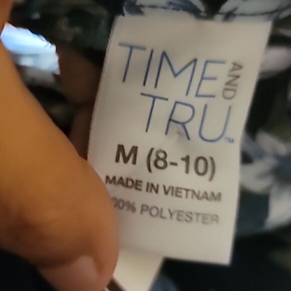 Time and Tru Floral Blouse Size M - Picture 4 of 4
